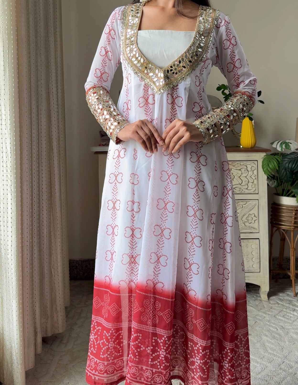 Laal Gulab Mirror Kurta Pant