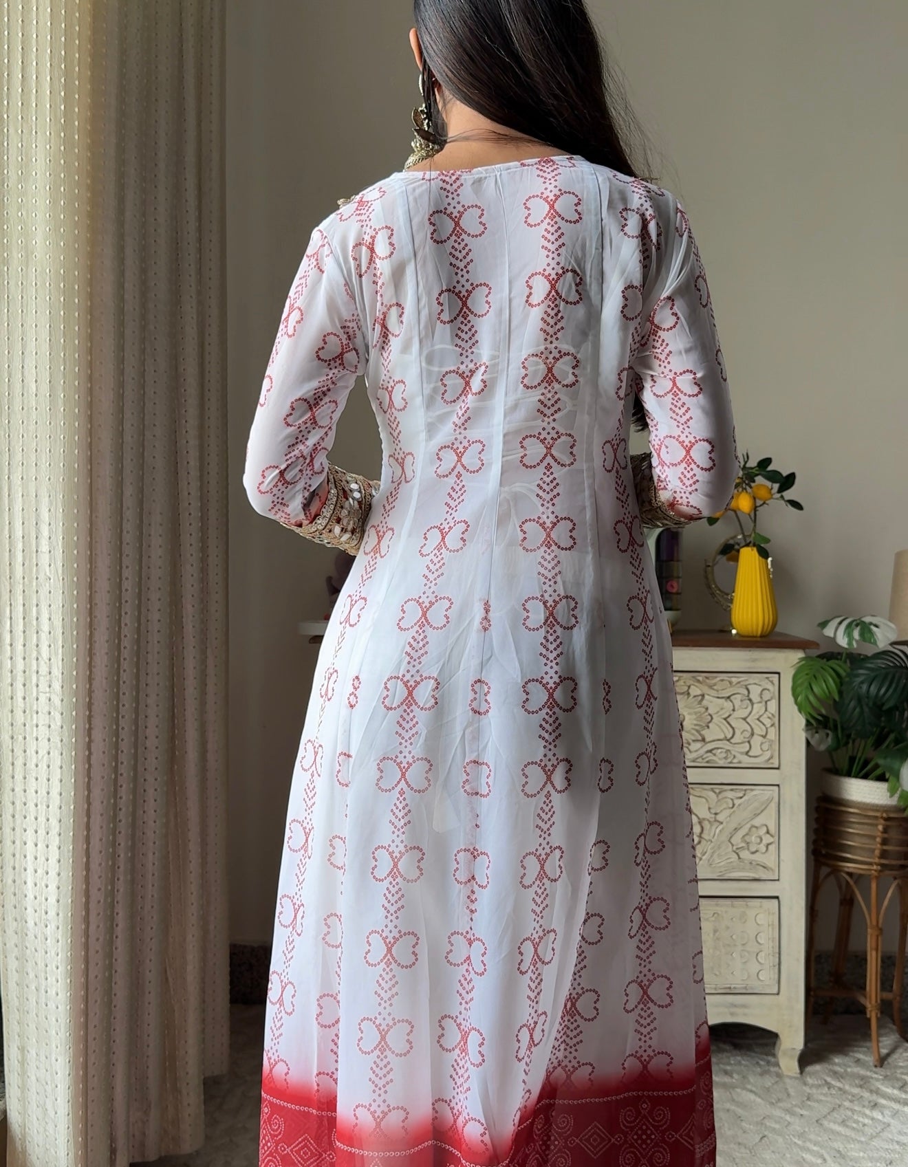 Laal Gulab Mirror Kurta Pant