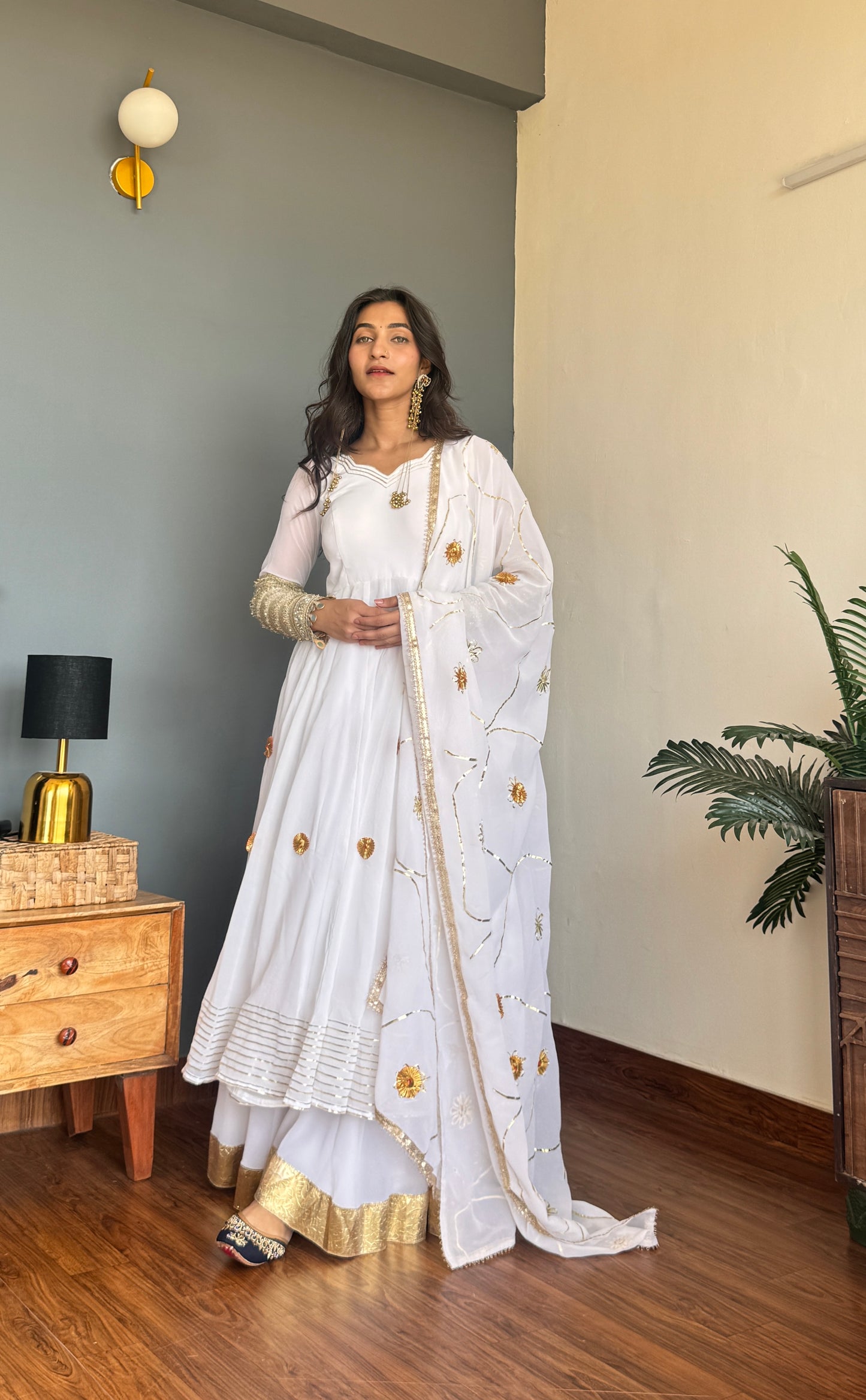 Safed Gota Anarkali