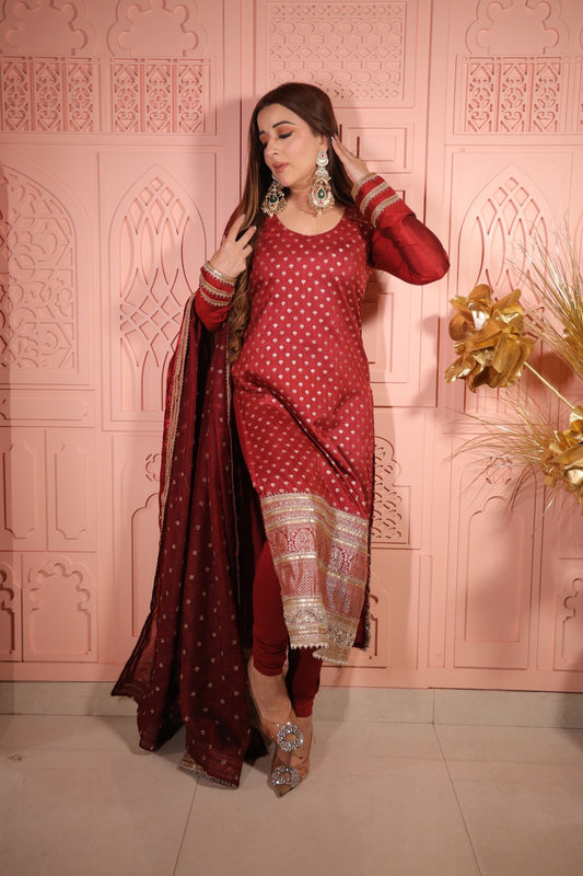 Holly Rose Silk Kurta with Dupatta