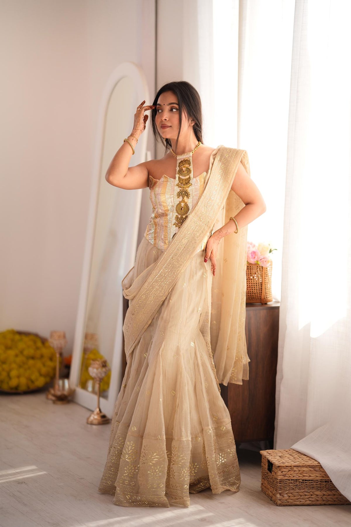 Champagne Grace Golden Foil Fish-Cut Skirt Set