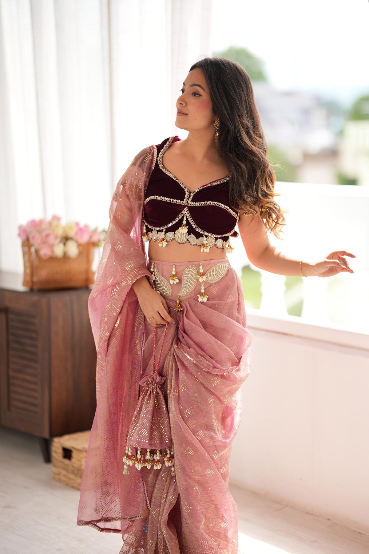Gulabi Tashan & Tevar Saree Set