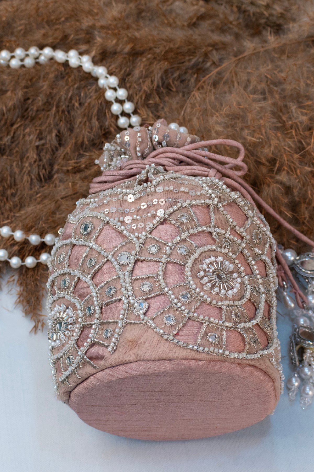 Pearl Rosé Potli